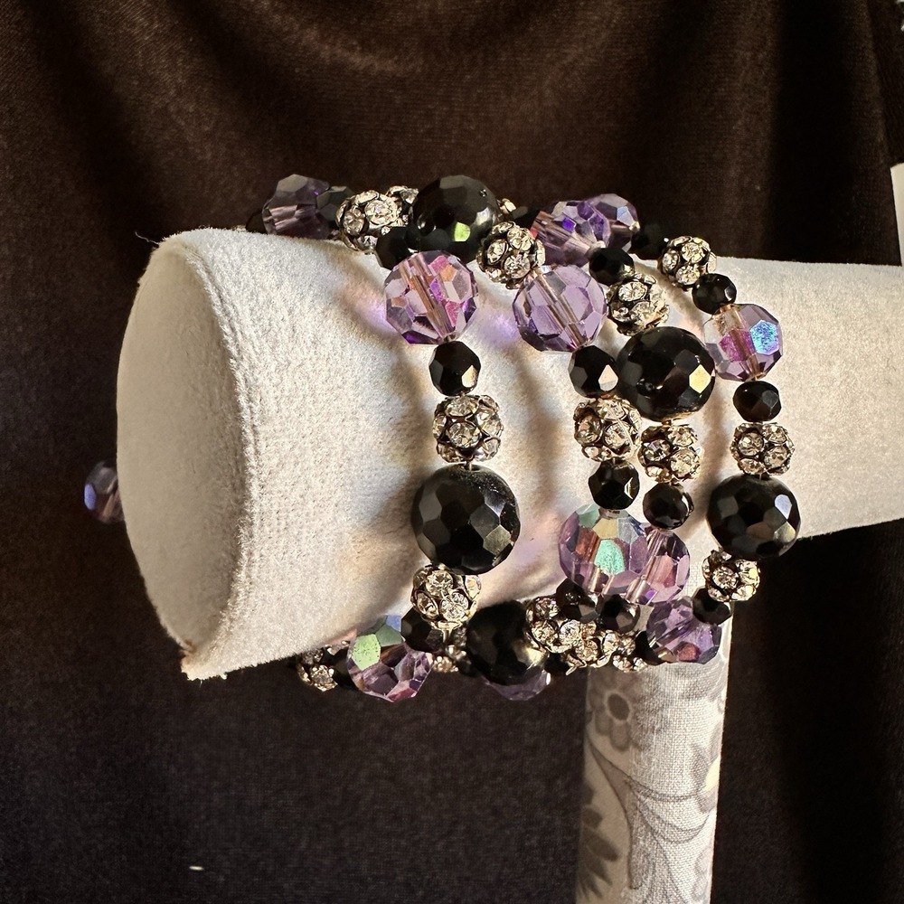 Iridescent Bracelet Purple & Black MultiBeads & Dangles Memory Wire for Any Size - Picture 14 of 16